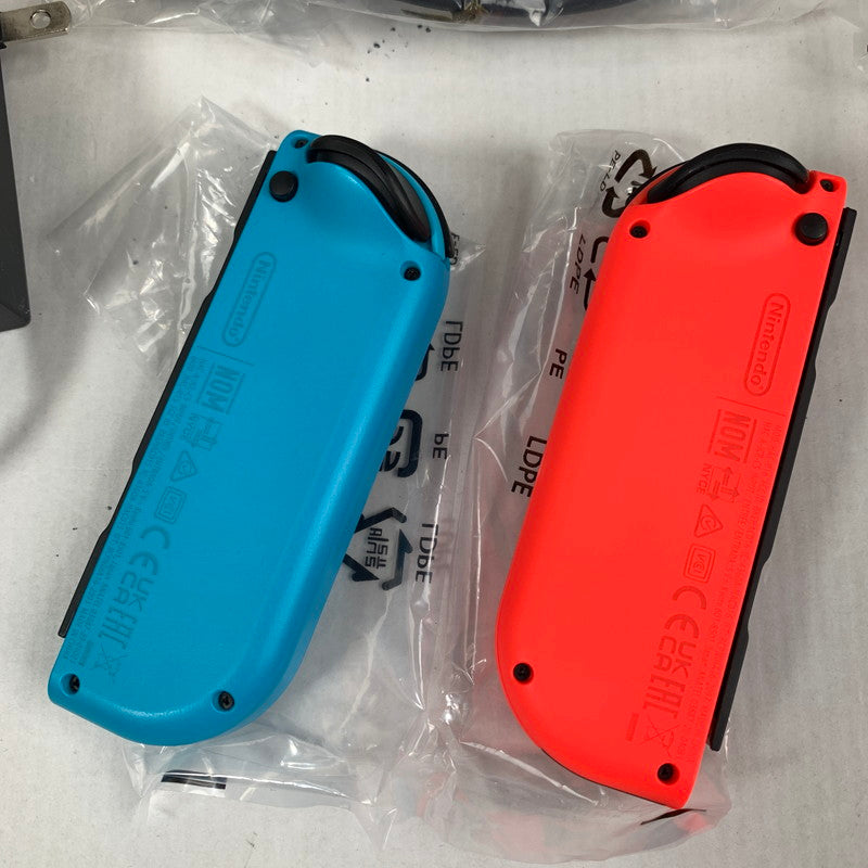 【中古品】 Nintendo Switch Joy-Con(L) ネオンブルー (R) ネオンレッド 2022モデル 箱傷み 034-260604-MO-02-fuz 万代Net店