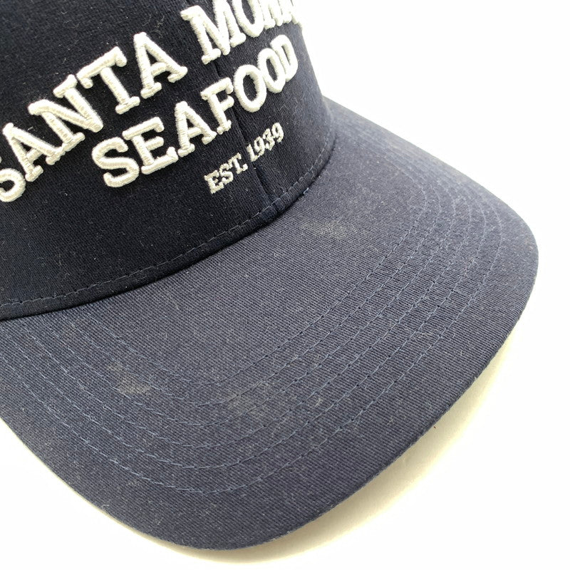 【中古品】【メンズ】 SANTA MONICA CALIFORNIA BASEBALL CAP サンタモニカ カリフォルニア ベースボール キャップ NAVY 帽子 ※汚れ・毛の付着あり 185-260811-io-48-fuzh カラー：ネイビー 万代Net店