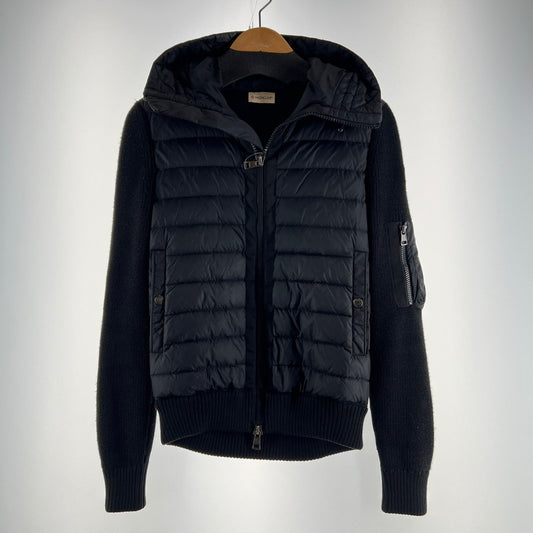 【中古品】【メンズ】 MONCLER モンクレール D20919402800-94789 MAGLIONE TRICOT CARDIGAN ダウン ジャケット ニット アウター コート 古着 141-260603-mh-09-fuz サイズ：S カラー：ブラック 万代Net店