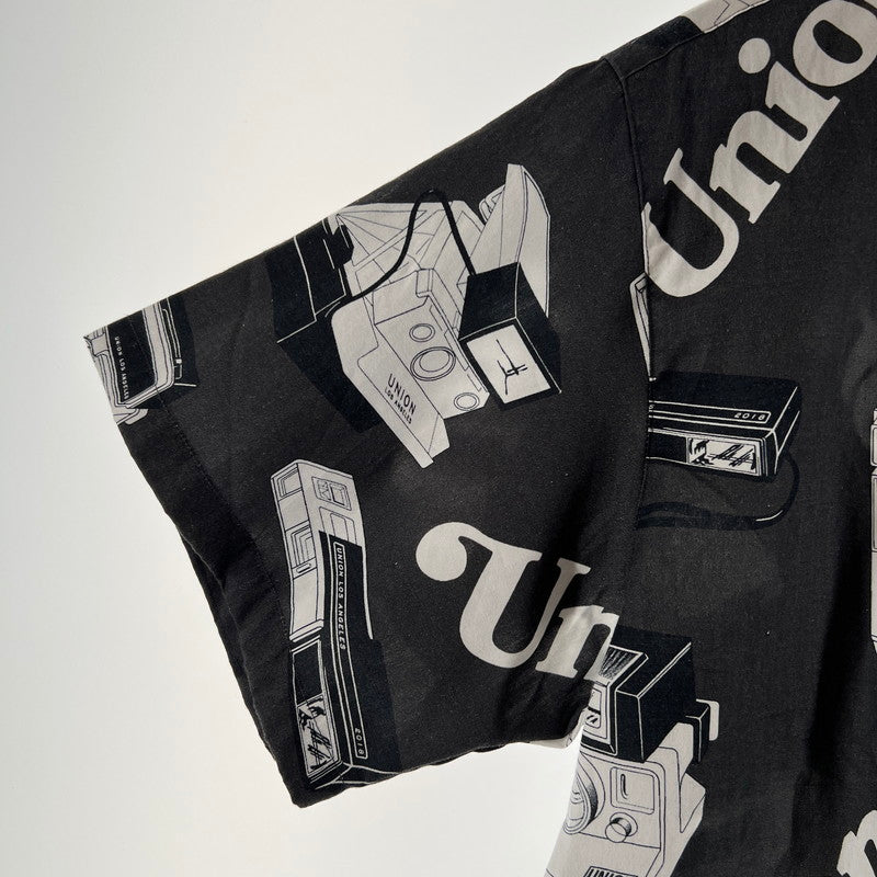 【中古美品】【メンズ】 UNION ユニオン SNAPSHOT WOVEN SHIRT 半袖 シャツ トップス 古着 142-260603-mh-02-fuz サイズ：03 カラー：ブラック 万代Net店