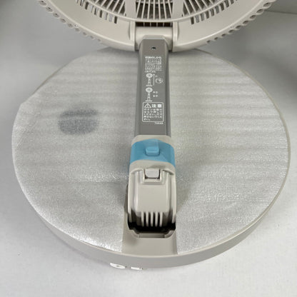 【中古美品】 NITORI ニトリ 折り畳み コードレス コンパクト 収納 扇風機 DCタイプ 25cm FD04NR-MO 099-260607-mh-14-fuz 万代Net店