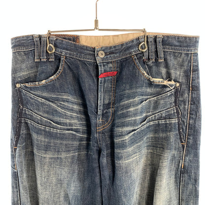 【中古品】【メンズ】 MARITHE FRANCOIS GIRBAUD マリテ フランソワ ジルボー ボタンフライ 絞りデザイン デニム パンツ ジーンズ ボトムス 古着 156-260608-mh-13-fuzh サイズ：LL カラー：インディゴ 万代Net店