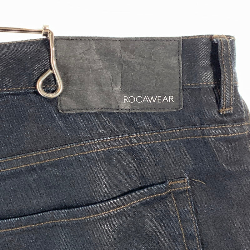 【中古品】【メンズ】 ROCAWEAR ロカウェア デニムパンツ ジーンズ ブランド 古着 ボトムス 153-260606-gm-02-fuz サイズ：W42 カラー：インディゴ ブラック 万代Net店