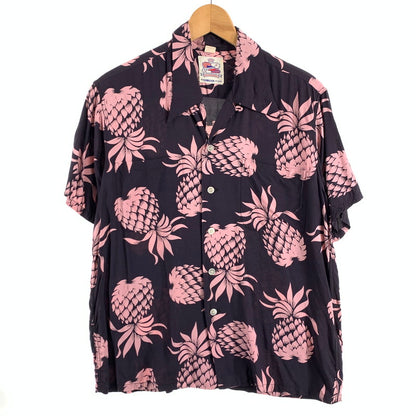 【中古品】【メンズ】 DUKE KAHANAMOKU デューク・カハナモク COTTON HAWAIIAN SS SHIRT コットンハワイアン半袖シャツ ブランド 古着 145-260614-gm-02-fuz サイズ：S カラー：ネイビー ピンク 総柄 万代Net店
