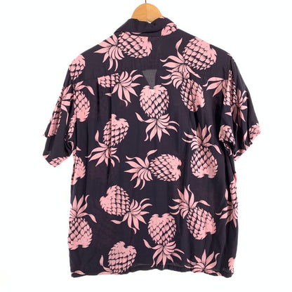 【中古品】【メンズ】 DUKE KAHANAMOKU デューク・カハナモク COTTON HAWAIIAN SS SHIRT コットンハワイアン半袖シャツ ブランド 古着 145-260614-gm-02-fuz サイズ：S カラー：ネイビー ピンク 総柄 万代Net店