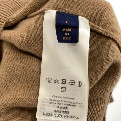 【中古品】【メンズ】 LOUIS VUITTON ルイヴィトン カシミヤシルク LVエンボスロゴセーター トップス ニット ブランド 古着 141-260614-gm-09-fuz サイズ：L カラー：ベージュ 万代Net店