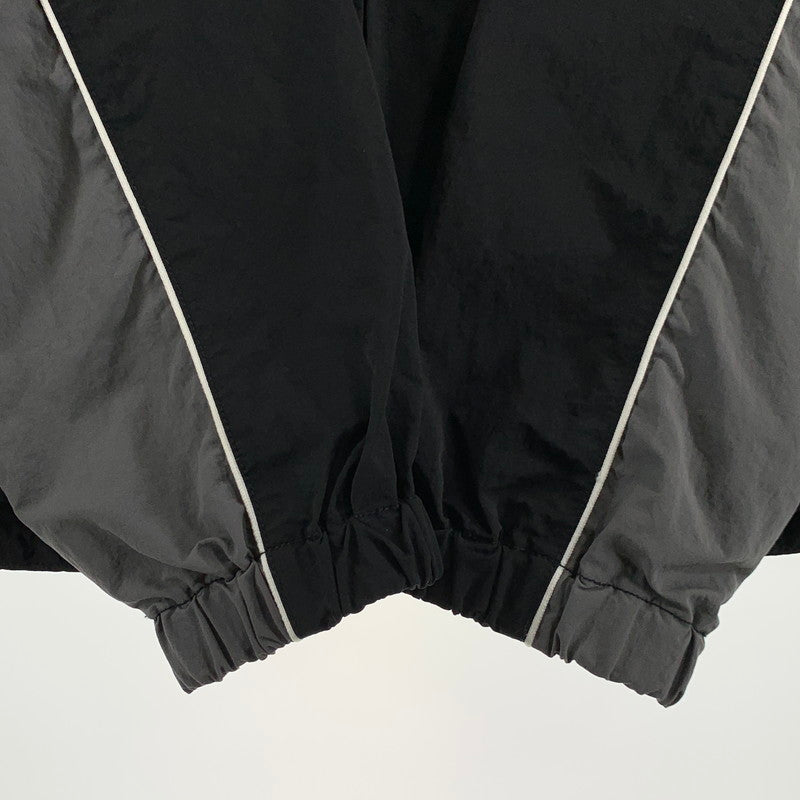 【中古品】【メンズ】 HUF ANTHEM TRACK JACKET ハフ トラックジャケット オーバーサイズ ナイロンジャケット ブルゾン アウター 古着 142-260627-gm-24-fuz サイズ：XL カラー：グレー ブラック 万代Net店