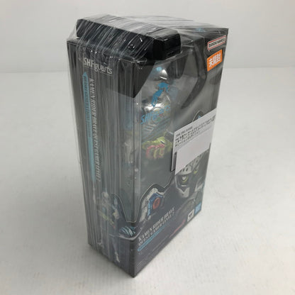 【中古美品】 未開封 仮面ライダーエグゼイド S.H.フィギュアーツ 仮面ライダーブレイブ クエストゲーマーレベル2 平成ジェネレーションズエディション フィギュア 044-260628-mh-28-fuzh 万代Net店