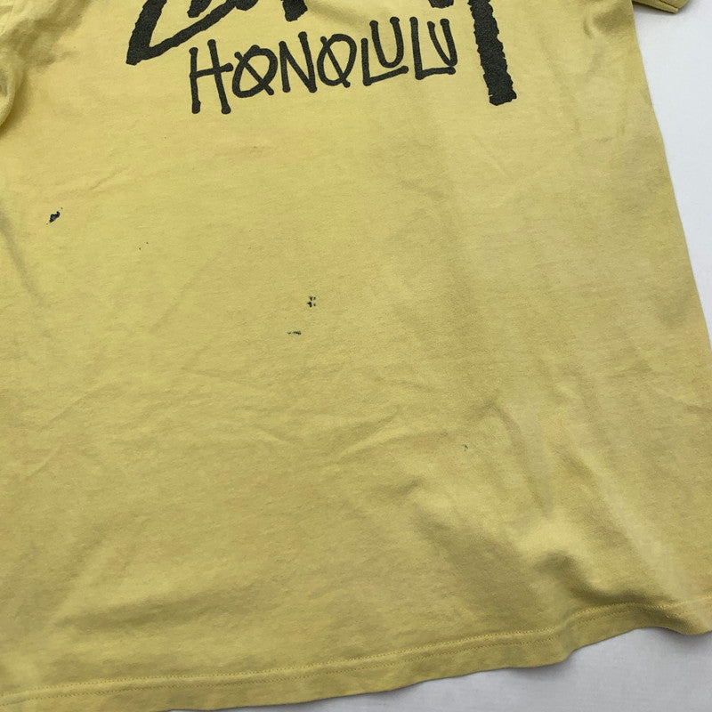 【中古品】【メンズ】 STUSSY ステューシー 半袖Tシャツ 胸元ワンポイント ホノルル カットソー ブランド 古着 142-260627-gm-17-fuz サイズ：M カラー：イエロー 万代Net店