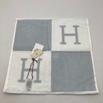 【中古美品】【レディース】 HERMES エルメス ハンドタオル LIGHTBLUE 183-260629-ky-15-fuzh 万代Net店