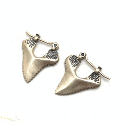【中古品】【レディース】 USED SHARK TEETH シャーク ティース フープピアス SILVER925 アクセサリー ピアス スレあり 193-260715-io-08-fuzh 万代Net店