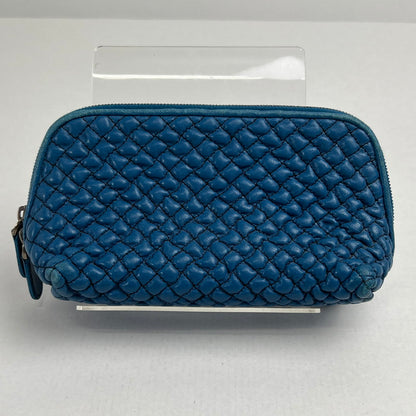 【中古品】【レディース】 BOTTEGA VENETA ボッテガ・ヴェネタ イントレチャート レザーポーチ ブルー ※角スレ・使用感有 180-260705-io-02-fuzh 万代Net店