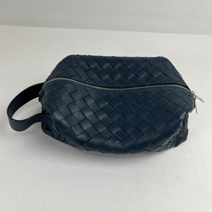 【中古品】【レディース】 BOTTEGA VENETA ボッテガ・ヴェネタ 709310 TOILETRY CASE ネイビー 保存袋付 カバン 保存袋に汚れあり 180-260705-io-07-fuzh 万代Net店