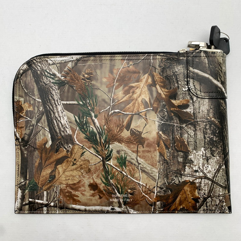 【中古品】【メンズ/レディース】 SUPREME シュプリーム LEATHER MONEY BAG レザーマネーバック リアルツリー 25FW B4UD13-94 カギ付属 149-260707-ny-01-fuzh カラー：カモ柄 万代Net店