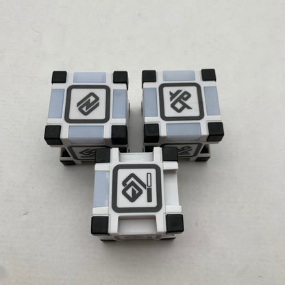 【現状渡し品】 タカラトミー AI搭載小型ロボット COZMO コズモ 廃番品 064-260714-mh-01-fuz 万代Net店