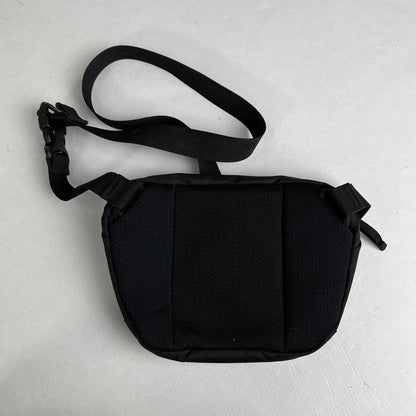 【中古品】【メンズ/レディース】 ARC'TERYX アークテリクス MAKA 1 WAISTPACK マカ 1 ウエストパック ショルダーバッグ 188-260710-ny-09-fuzh カラー：ブラック 万代Net店