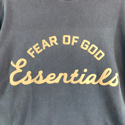 【中古品】【メンズ】 FOG ESSENTIALS エフオージーエッセンシャルズ 90S FITRAINING LOGO SS TEE ロゴ Tシャツ CHARCOAL SIZE:XS タグ付 ※日焼け有 142-260719-io-23-fuzh 万代Net店