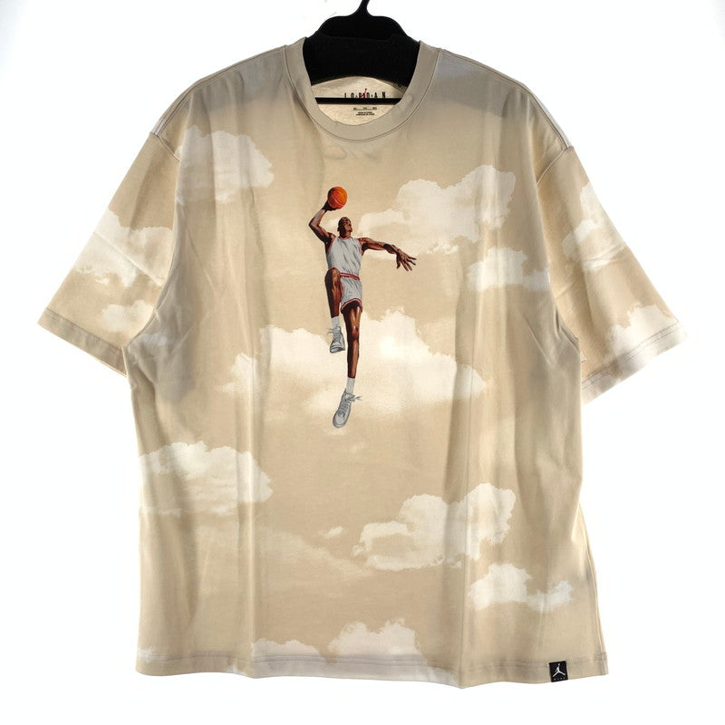 【中古品】【メンズ】 NIKE ナイキ DM1437-133 AIR JORDAN CASUAL PRINTING ROUND NECK PULLOVER SS エアジョーダン プリント 半袖 トップス Tシャツ 古着 148-260724-mh-11-fuzh サイズ：2Xl カラー：ホワイト ベージュ 万代Net店