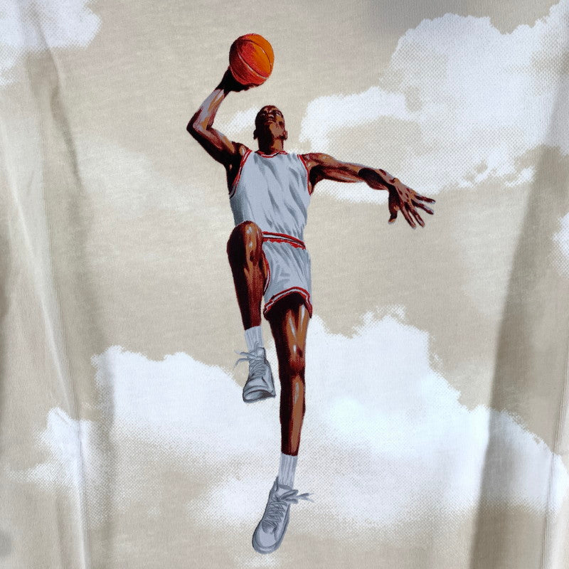 【中古品】【メンズ】 NIKE ナイキ DM1437-133 AIR JORDAN CASUAL PRINTING ROUND NECK PULLOVER SS エアジョーダン プリント 半袖 トップス Tシャツ 古着 148-260724-mh-11-fuzh サイズ：2Xl カラー：ホワイト ベージュ 万代Net店