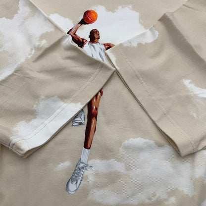 【中古品】【メンズ】 NIKE ナイキ DM1437-133 AIR JORDAN CASUAL PRINTING ROUND NECK PULLOVER SS エアージョーダン Tシャツ WHITE.BEIGE SIZE:2XL タグ付 ※汚れあり 148-260815-io-09-fuzh カラー：ホワイト/ベージュ 万代Net店