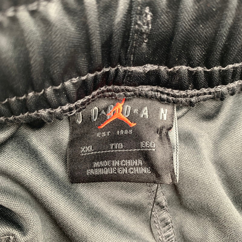 【中古美品】【メンズ】 NIKE ナイキ DQ7353-045 JORDAN AS M J ESS GFX KNIT SHORT ジョーダン ハーフパンツ ショートパンツ ボトムス 古着 タグ付 159-260729-mh-17-fuzh サイズ：2XL カラー：ブラック 万代Net店