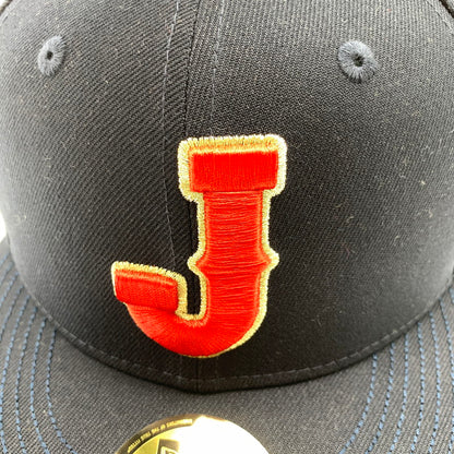 【中古品】【メンズ】 NEWERA×ATMOS ニューエラ アトモス 59FIFTY WBC J LOGO SIDE FLAG NAVY SIZE:61.5㎝ 2026 限定 タグ付 帽子 キャップ 185-260811-io-50-fuzh サイズ：61.5 カラー：ネイビー 万代Net店
