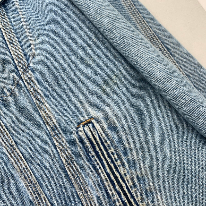 【中古品】【メンズ】 CARHARTT DENIM DETROIT JACKET カーハート デニム デトロイトジャケット デニムジャケット アウター ブランド 古着 145-260725-gm-03-fuzh サイズ：不明 カラー：ブルー 万代Net店