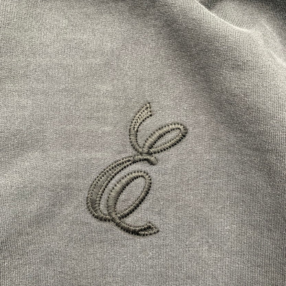 【中古品】【メンズ】 FOG ESSENTIALS エフオージーエッセンシャルズ EMBROIDERED CLASSIC POLO SWEAT SHIRT スウェット シャツ CHARCOAL SIZE:M 142-260719-io-52-fuzh 万代Net店