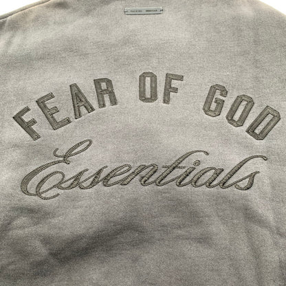 【中古品】【メンズ】 FOG ESSENTIALS エフオージーエッセンシャルズ EMBROIDERED CLASSIC POLO SWEAT SHIRT スウェット シャツ CHARCOAL SIZE:M 142-260719-io-52-fuzh 万代Net店