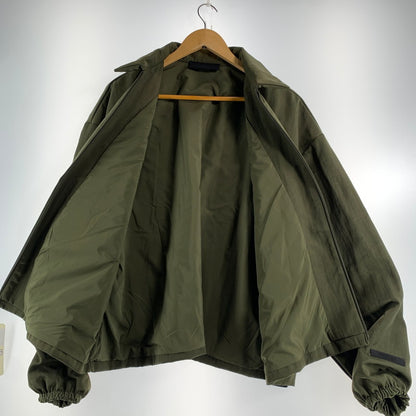 【中古品】【メンズ】 FOG ESSENTIALS エフオージーエッセンシャルズ TEXTURED NYLON TRUCKER JACKET テクスチャード ナイロン トラックジャケット KHAKI SIZE:M 142-260719-io-59-fuzh 万代Net店