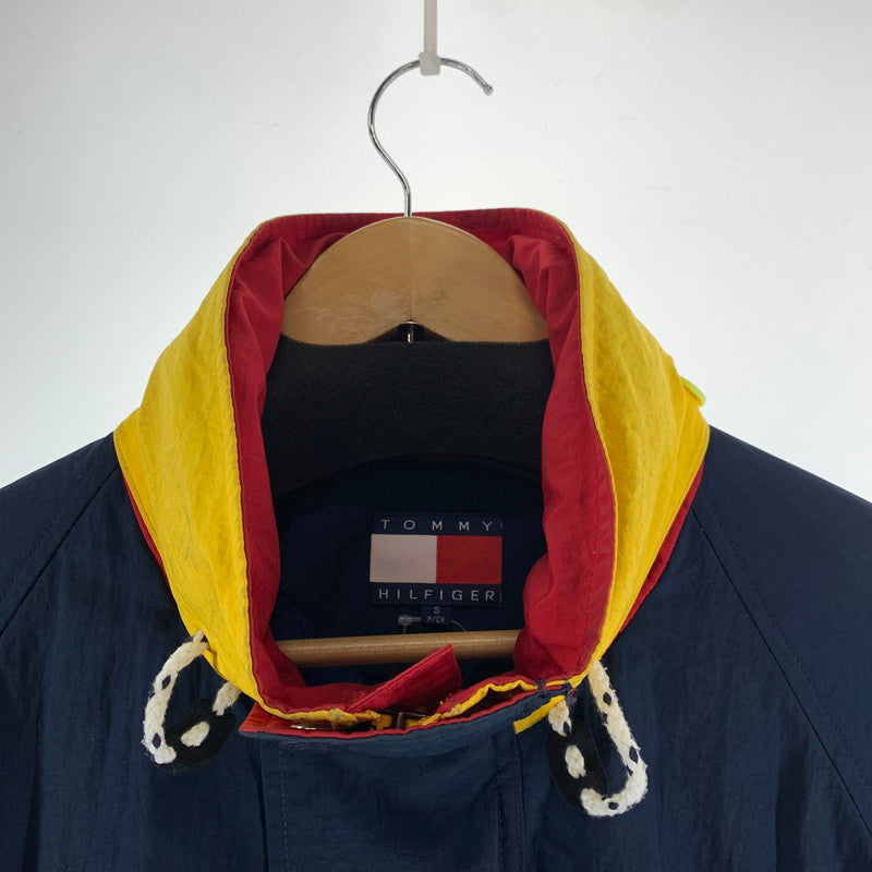 【中古品】【メンズ】 TOMMY HILFIGER トミーヒルフィガー ナイロン ジャケット アウター コート 古着 147-261009-mh-03-fuzh サイズ：S カラー：ネイビー 万代Net店