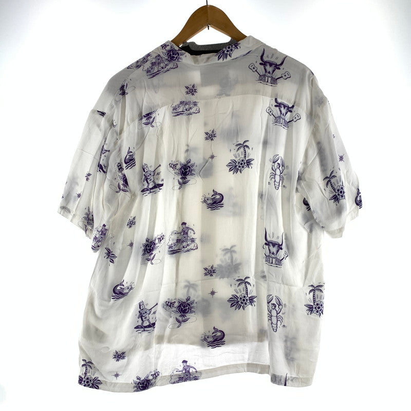 【中古品】【メンズ】 SON OF THE CHEESE サノバチーズ SERGIO MORA ALOHA セルジオ・モラ アロハ 半袖シャツ WHITE.紫総柄 SIZE:M 142-260818-io-11-fuzh カラー：ホワイト 万代Net店