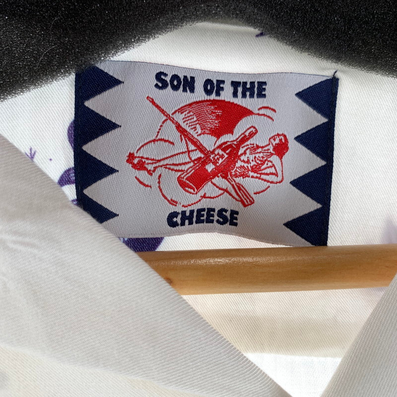 【中古品】【メンズ】 SON OF THE CHEESE サノバチーズ SERGIO MORA ALOHA セルジオ・モラ アロハ 半袖シャツ WHITE.紫総柄 SIZE:M 142-260818-io-11-fuzh カラー：ホワイト 万代Net店