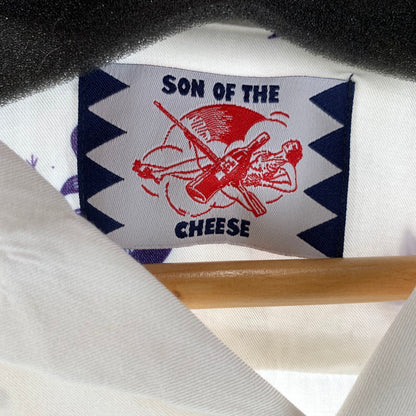 【中古品】【メンズ】 SON OF THE CHEESE サノバチーズ SERGIO MORA ALOHA セルジオ・モラ アロハ 半袖シャツ WHITE.紫総柄 SIZE:M 142-260818-io-11-fuzh カラー：ホワイト 万代Net店