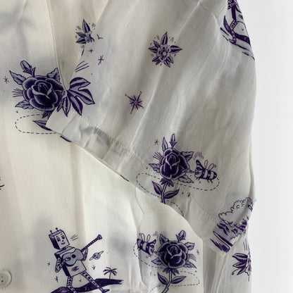 【中古品】【メンズ】 SON OF THE CHEESE サノバチーズ SERGIO MORA ALOHA セルジオ・モラ アロハ 半袖シャツ WHITE.紫総柄 SIZE:M 142-260818-io-11-fuzh カラー：ホワイト 万代Net店