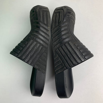 【中古品】【メンズ】 BOTTEGA VENETA ボッテガ・ヴェネタ ラバー スライダー サンダル 靴 164-260805-mh-08-fuzh サイズ：40 カラー：ブラック 万代Net店