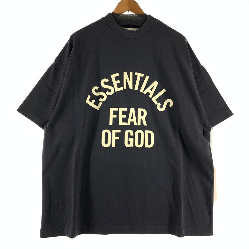 【中古美品】【メンズ】 FOG ESSENTIALS エッセンシャルズ RLCT LOGO SS TEE ロゴ タグ付き 142-260805-ny-11-fuzh サイズ：S カラー：チャコール 万代Net店