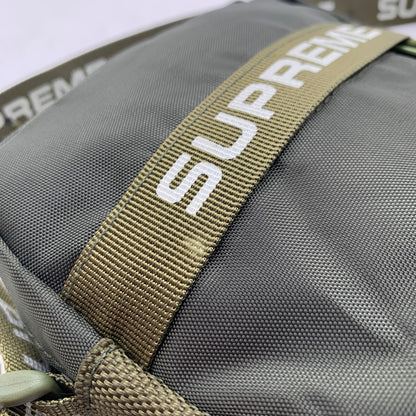 【中古品】【メンズ】 SUPREME シュプリーム SHOULDER BAG KHAKI 22AW NYLON ショルダ－バッグ ナイロン カバン 188-260809-mh-10-fuzh カラー：カーキ 万代Net店