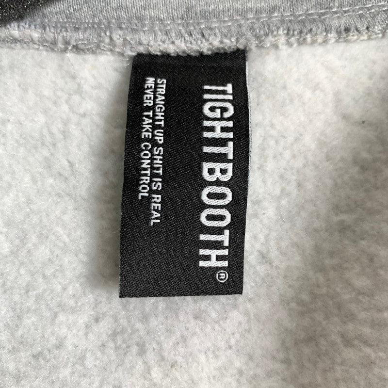【中古品】【メンズ】 TIGHTBOOTH タイトブース LOGO ZIP HOODED SWEAT SHIRT フーディー パーカー スウェットシャツ GRY SIZE:L ※汚れ・シミあり 142-260807-io-19-fuzh カラー：グレー 万代Net店