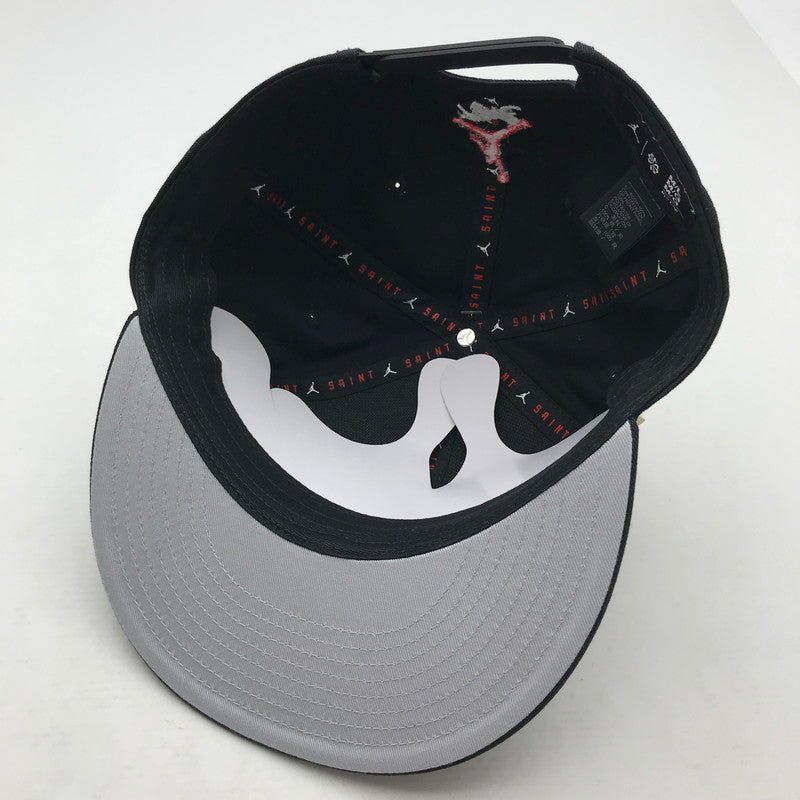 【中古品】【メンズ】 NIKE JORDAN × SAINT MICHAEL ナイキ ジョーダン セントマイケル U J PRO CAP S FB STM 帽子 キャップ 185-260819-mh-06-fuzh サイズ：M/L カラー：ブラック 万代Net店