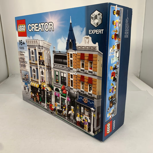 【中古美品】 未開封 LEGO レゴ 10255 にぎやかな街角　レゴストア限定 ブロック おもちゃ 玩具 オモチャ 知育玩具 ※外箱に傷みあり 038-260807-io-03-fuz 万代Net店