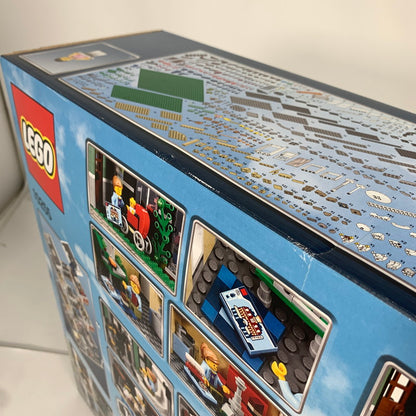 【中古美品】 未開封 LEGO レゴ 10255 にぎやかな街角　レゴストア限定 ブロック おもちゃ 玩具 オモチャ 知育玩具 ※外箱に傷みあり 038-260807-io-03-fuz 万代Net店