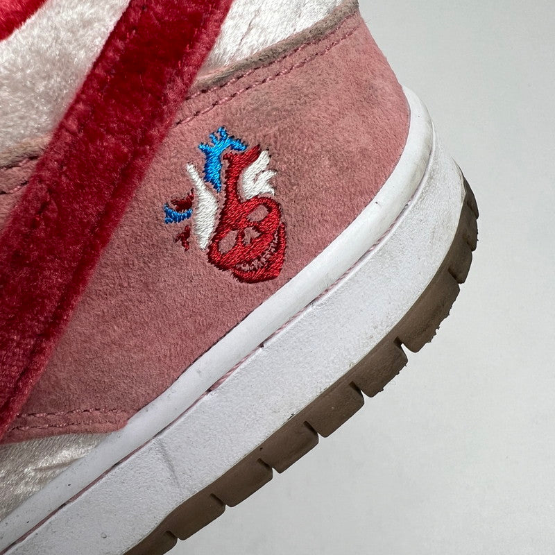 【中古品】【メンズ】 NIKE×STRANGELOVE ナイキ ストレンジラブ CT2552-800 SB DUNK LOW QS "VALENTINES DAY" PINK SIZE:27cm 箱 替え紐付 ※使用感有 スニーカー 靴 160-260807-io-44-fuzh カラー：ピンク 万代Net店