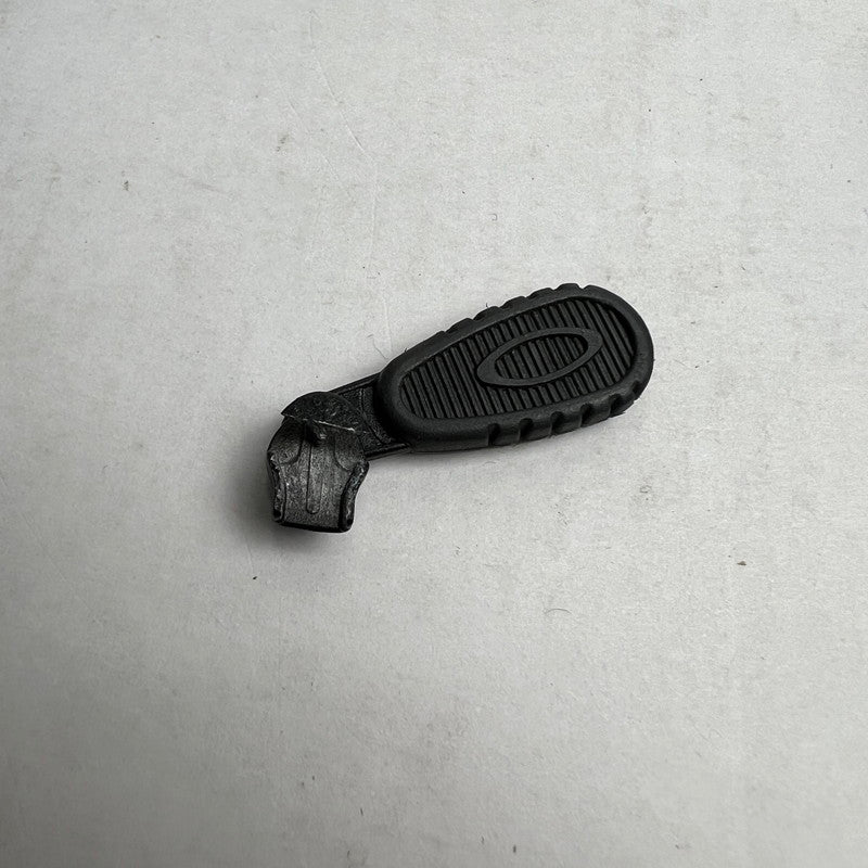 【中古品】【メンズ】 OAKLEY オークリー 03-304 PITBOSS SUNGLASSES カラーBLACK ガンメタ ケースZIP破損あり サングラス 203-260809-ky-10-fuz 万代Net店