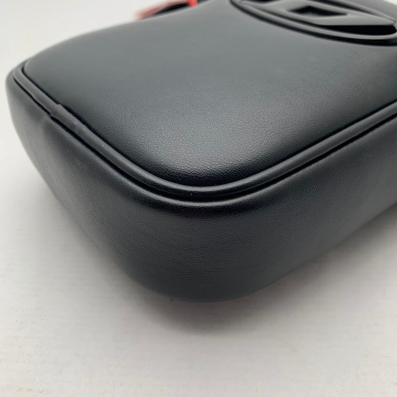 【中古美品】【メンズ】 DIESEL ディーゼル Dロゴプレート ショルダーバッグ クロスボディバッグ タグ付 カバン 188-260809-mh-09-fuzh カラー：ブラック 万代Net店