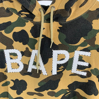 【中古品】【メンズ】 A BATHING APE アベイシング エイプ 001PPC801001X FIRST CAMO HOODIE BAPEストーン パーカー フーディ トップス 古着 142-260809-mh-02-fuzh サイズ：L カラー：カモ柄 万代Net店