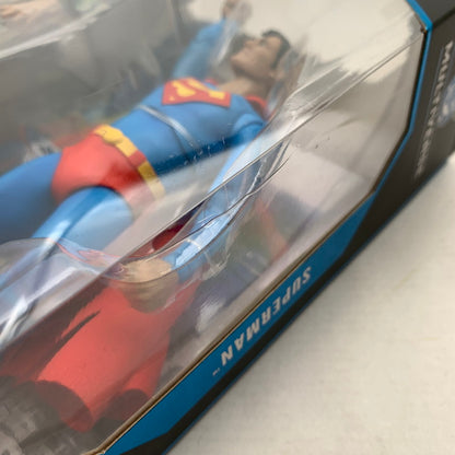 【中古品】 未開封 スーパーマン デラックス・シアトリカル・エディション DCマルチバース 7インチ・アクションフィギュア フィギュア ※ブリスター部分破れあり 055-260909-io-54-fuzh 万代Net店