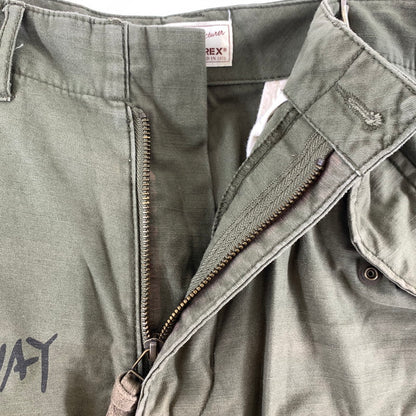 【中古品】【メンズ】 AVIREX アヴィレックス CARGO PANTS カーゴ パンツ ボトムス ズボン 古着 ※ボタン欠品 156-260813-mh-25-fuzh サイズ：M カラー：カーキ 万代Net店