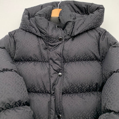 【中古品】【メンズ】 BURBERRY バーバリー 8019648 モノグラム ロゴ フーデット ダウンジャケット ブランド 古着 141-260815-gm-51-fuzh サイズ：M カラー：ブラック 万代Net店