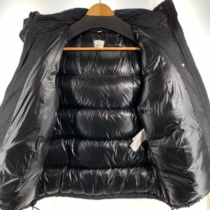 【中古品】【メンズ】 BURBERRY バーバリー 8019648 モノグラム ロゴ フーデット ダウンジャケット ブランド 古着 141-260815-gm-51-fuzh サイズ：M カラー：ブラック 万代Net店